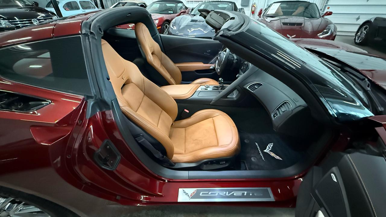 Chevrolet Corvette 2dr Stingray Cpe w/2LT 2016