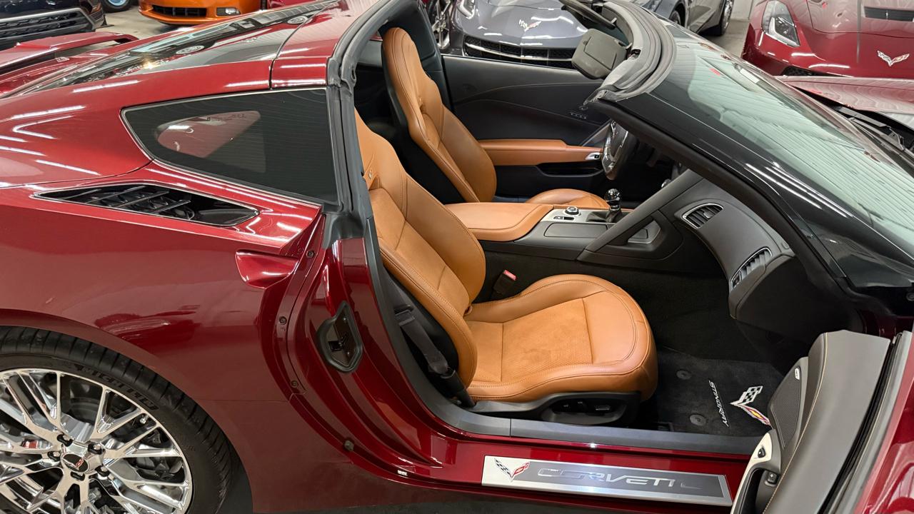 Chevrolet Corvette 2dr Stingray Cpe w/2LT 2016