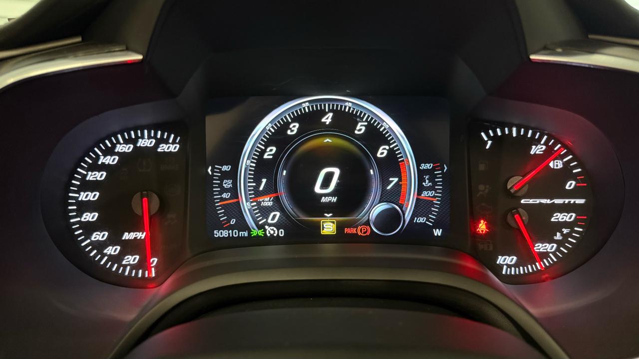 Chevrolet Corvette 2dr Stingray Cpe w/2LT 2016