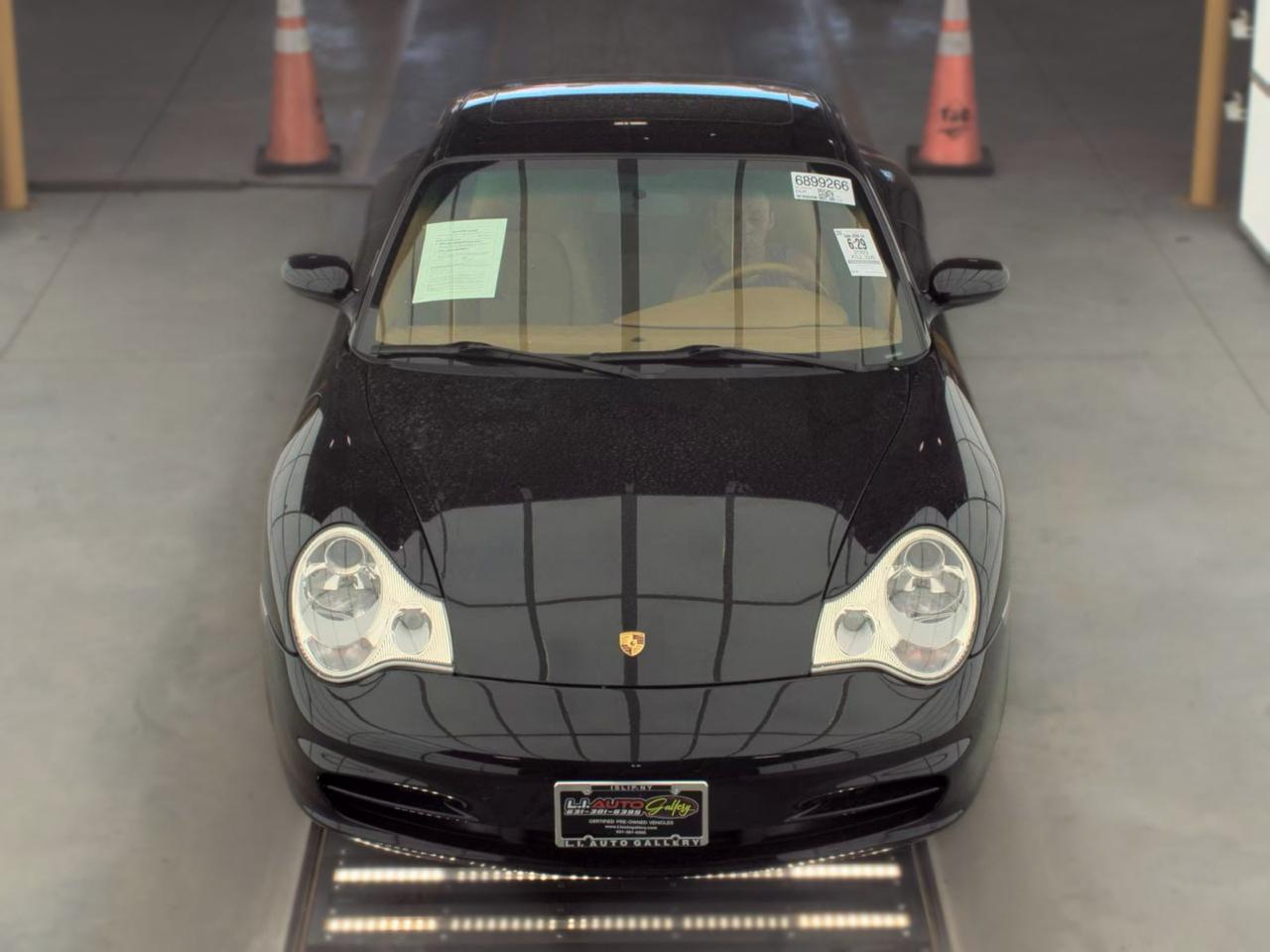 Porsche 911 Carrera  2003
