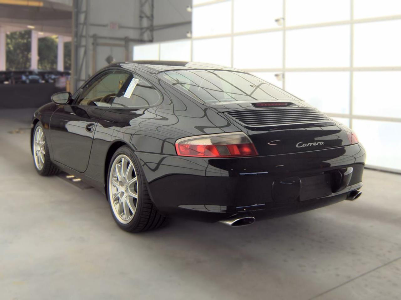 Porsche 911 Carrera  2003