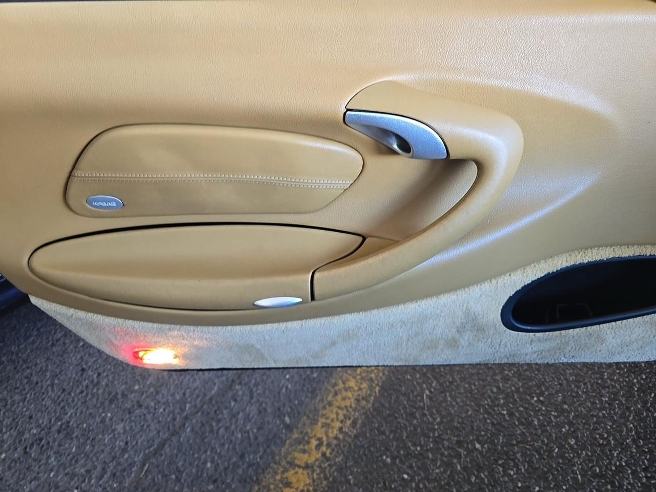 Porsche 911 Carrera  2003