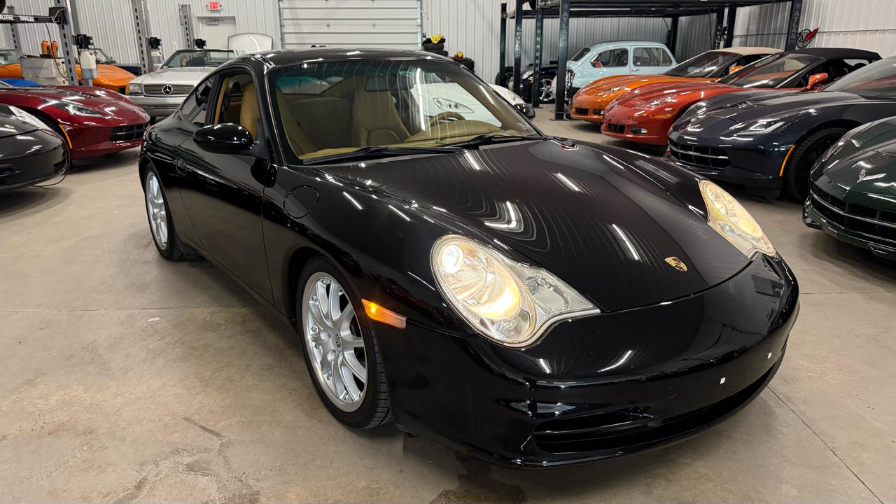 Porsche 911 Carrera  2003