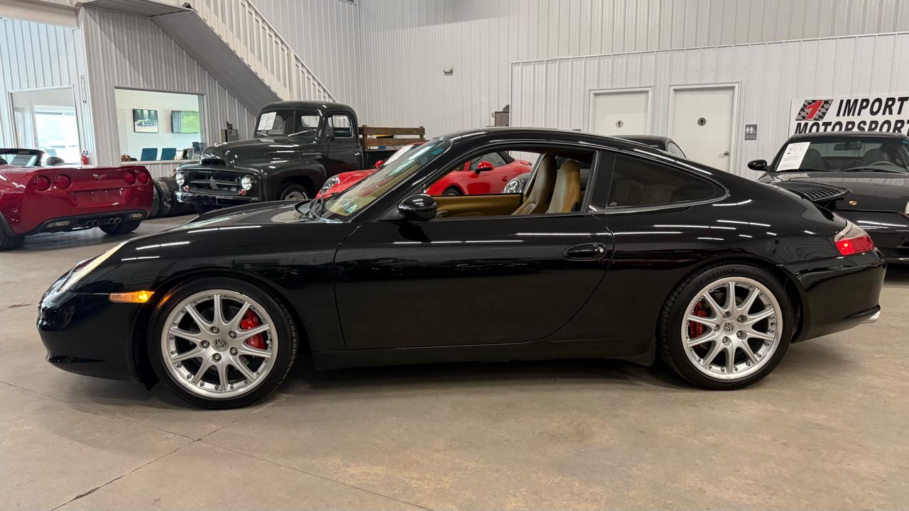 Porsche 911 Carrera  2003