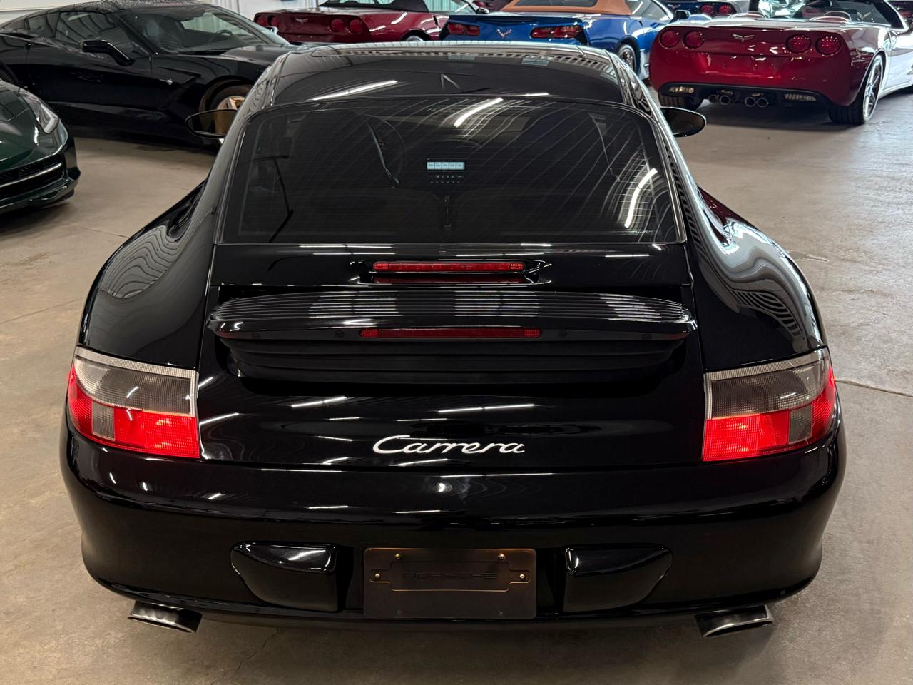 Porsche 911 Carrera  2003