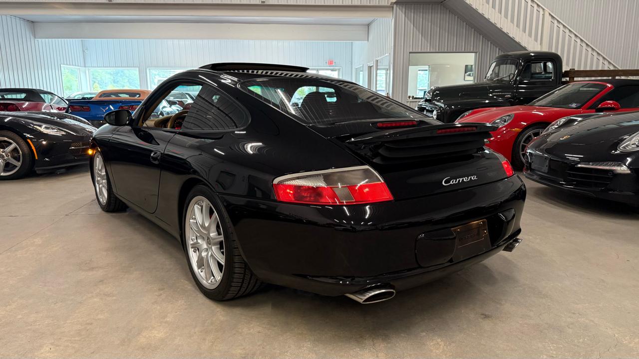 Porsche 911 Carrera  2003