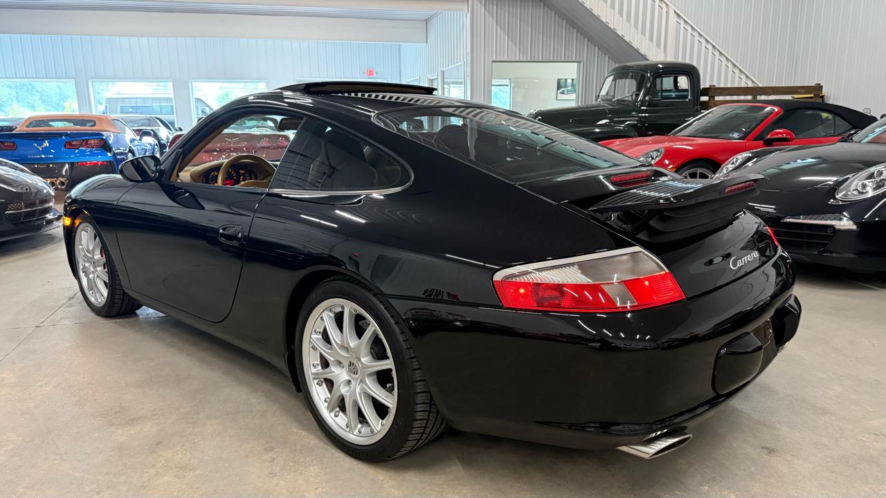 Porsche 911 Carrera  2003