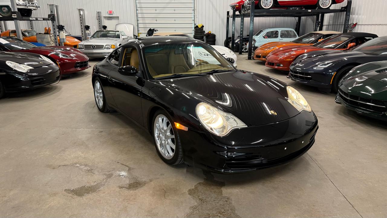 Porsche 911 Carrera  2003