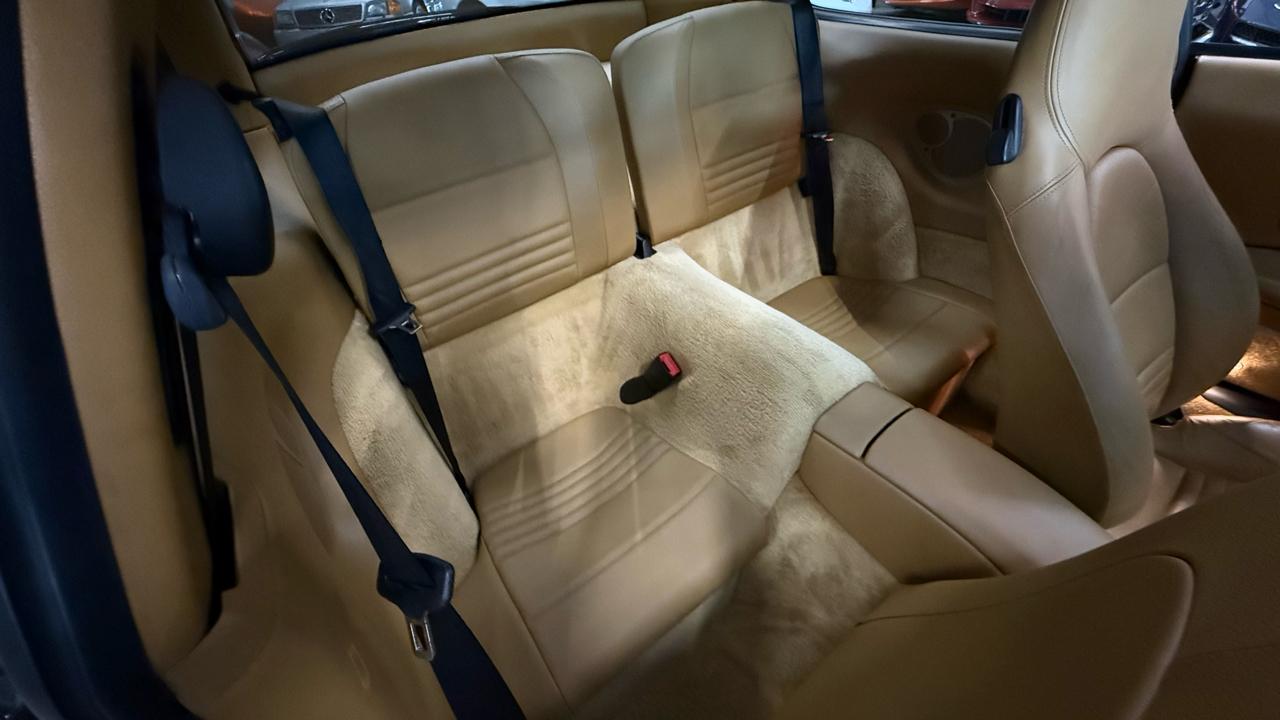 Porsche 911 Carrera  2003