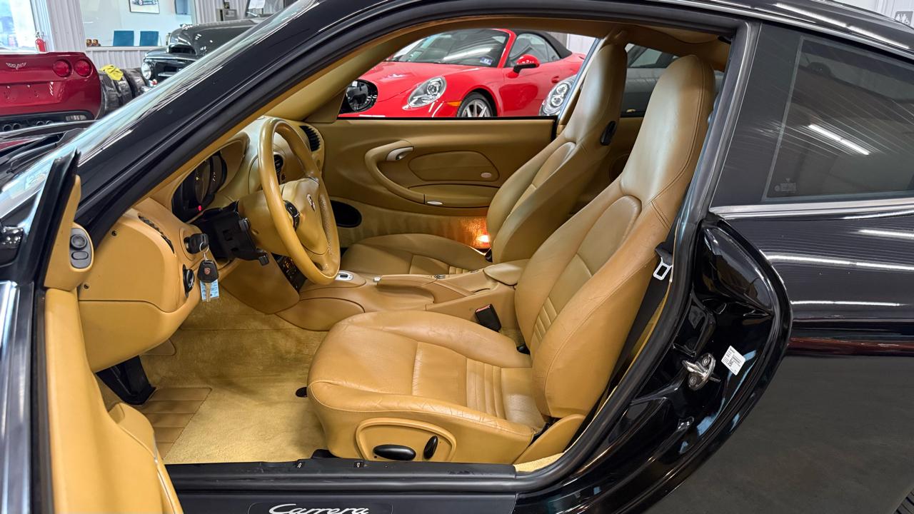 Porsche 911 Carrera  2003