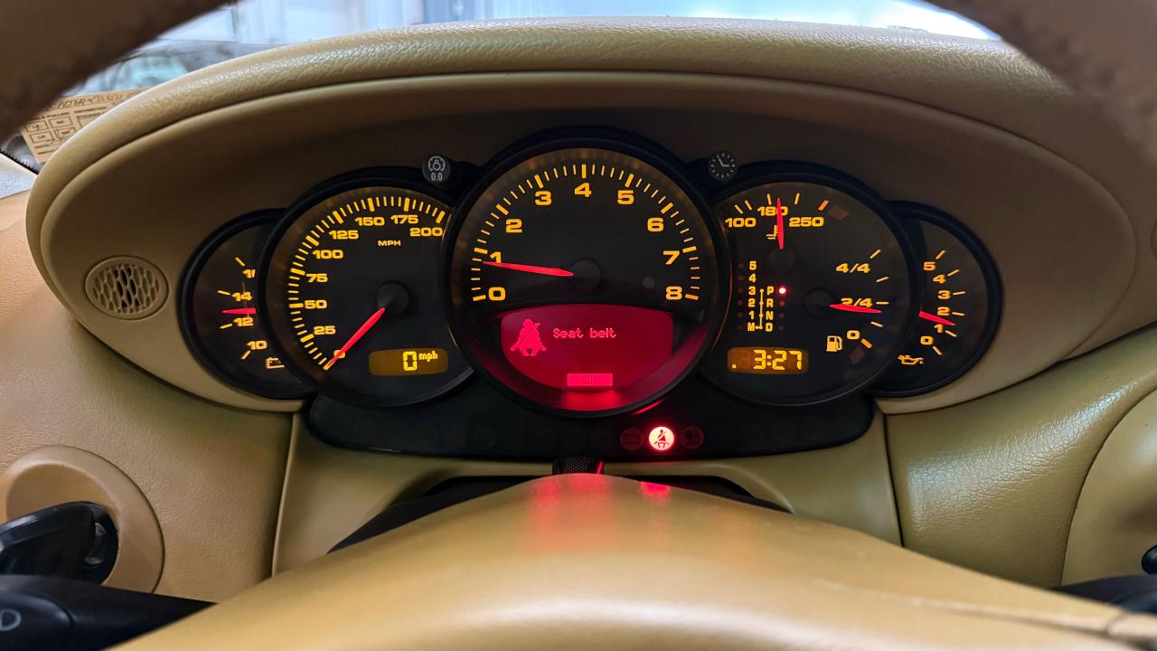 Porsche 911 Carrera  2003
