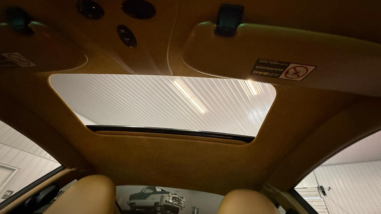 Porsche 911 Carrera  2003