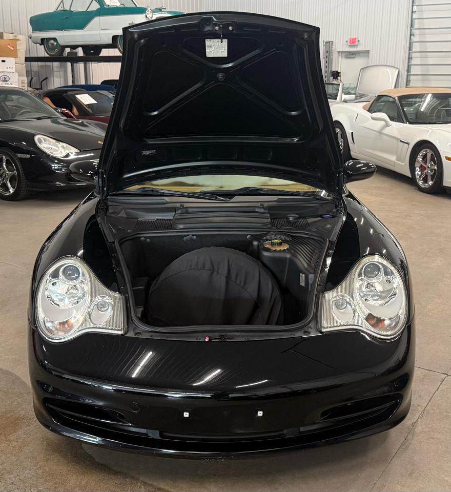 Porsche 911 Carrera  2003