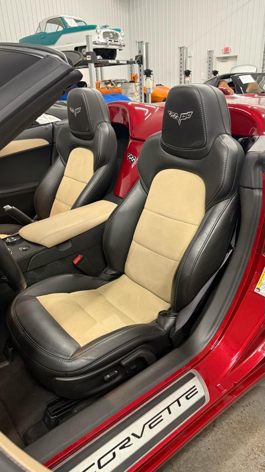 Chevrolet Corvette 2dr Conv 427 w/1SC 2013