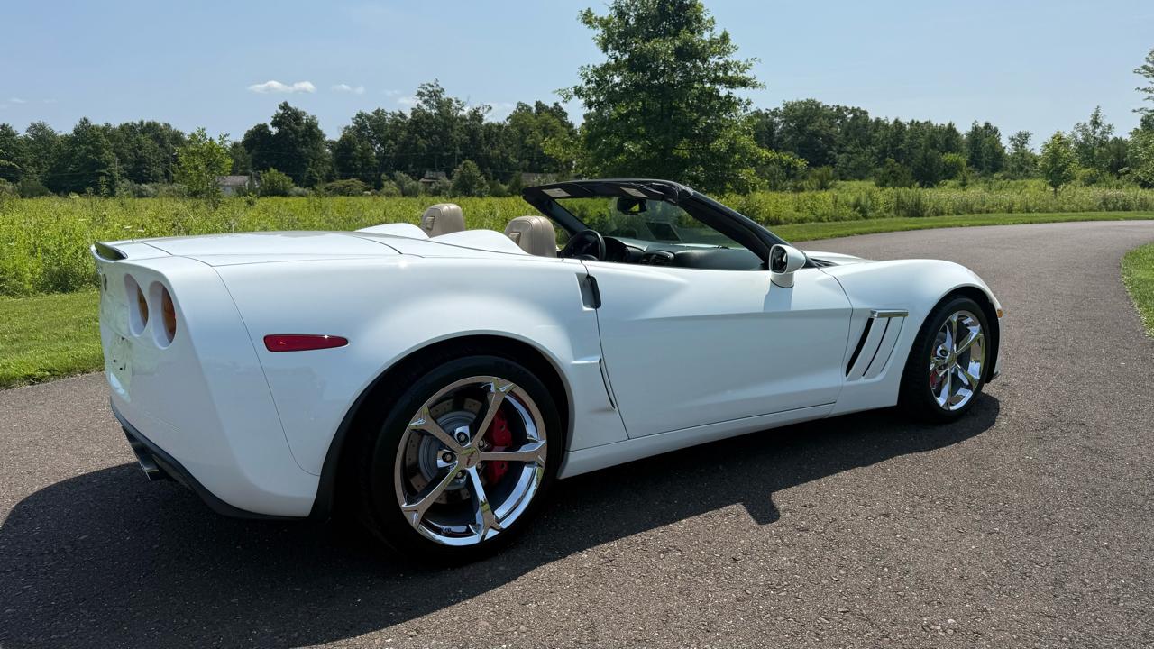 Chevrolet Corvette 2dr Conv Z16 Grand Sport w/2LT 2012