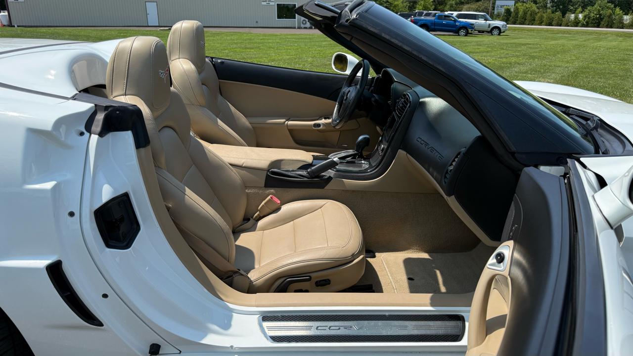 Chevrolet Corvette 2dr Conv Z16 Grand Sport w/2LT 2012