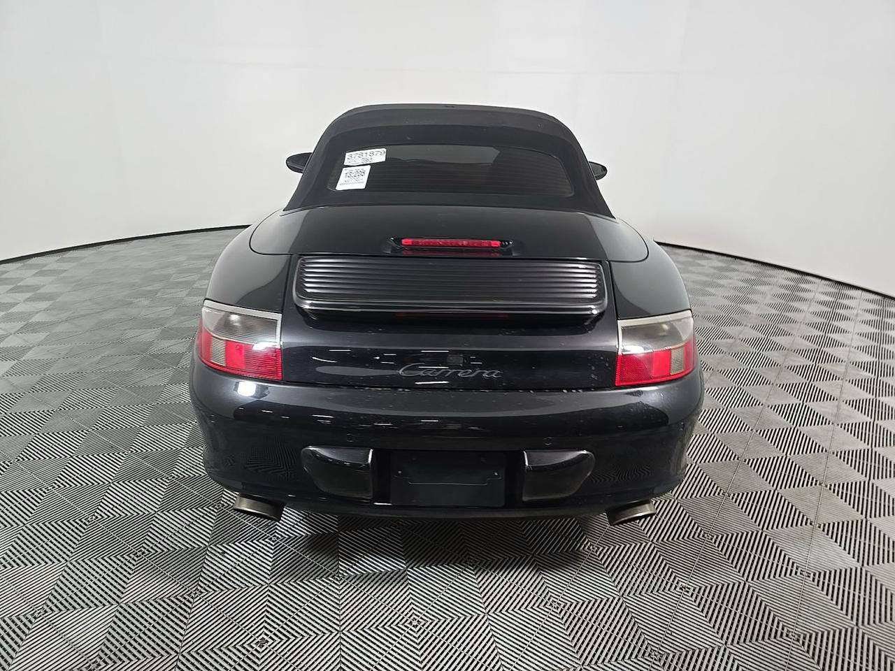 Porsche 911 Carrera 2dr Carrera Cabriolet Tiptronic 2003