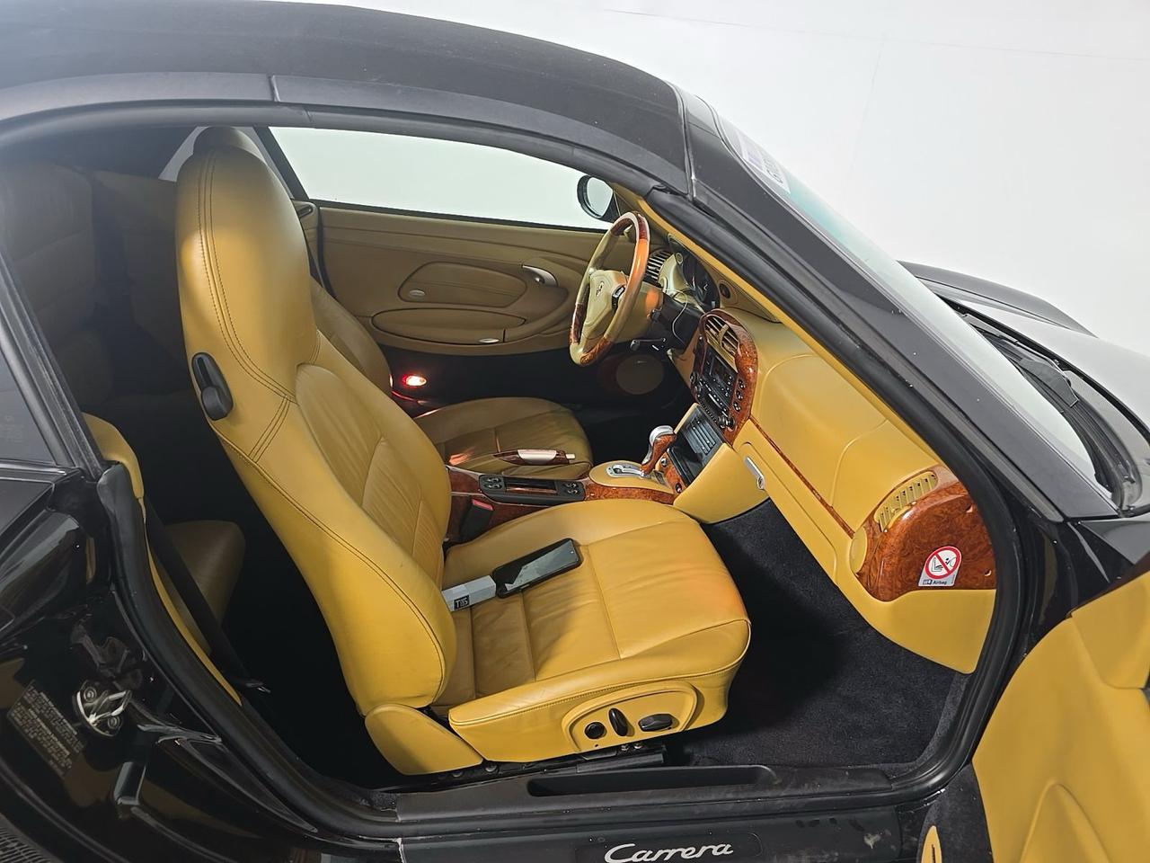 Porsche 911 Carrera 2dr Carrera Cabriolet Tiptronic 2003