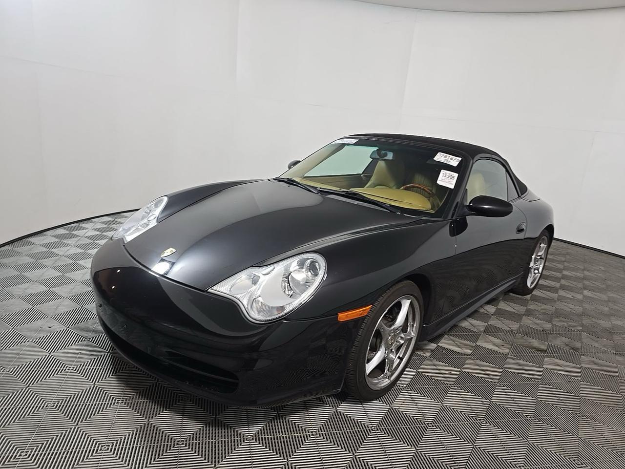 Porsche 911 Carrera 2dr Carrera Cabriolet Tiptronic 2003