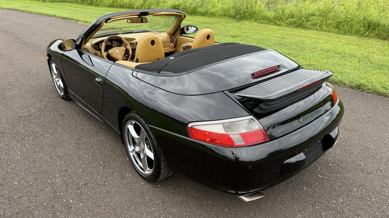 Porsche 911 Carrera 2dr Carrera Cabriolet Tiptronic 2003
