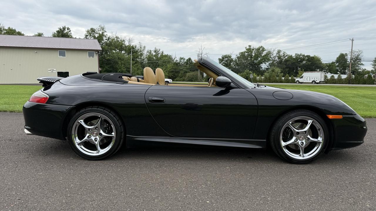 Porsche 911 Carrera 2dr Carrera Cabriolet Tiptronic 2003