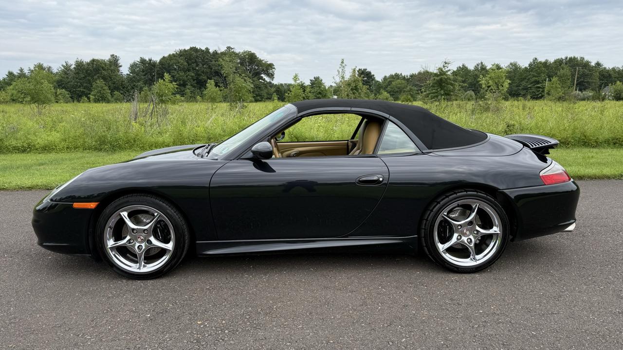 Porsche 911 Carrera 2dr Carrera Cabriolet Tiptronic 2003