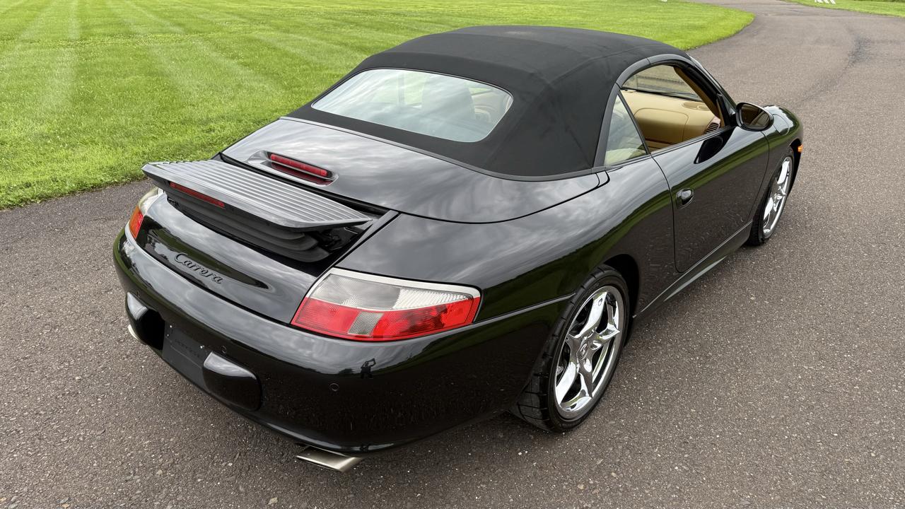 Porsche 911 Carrera 2dr Carrera Cabriolet Tiptronic 2003