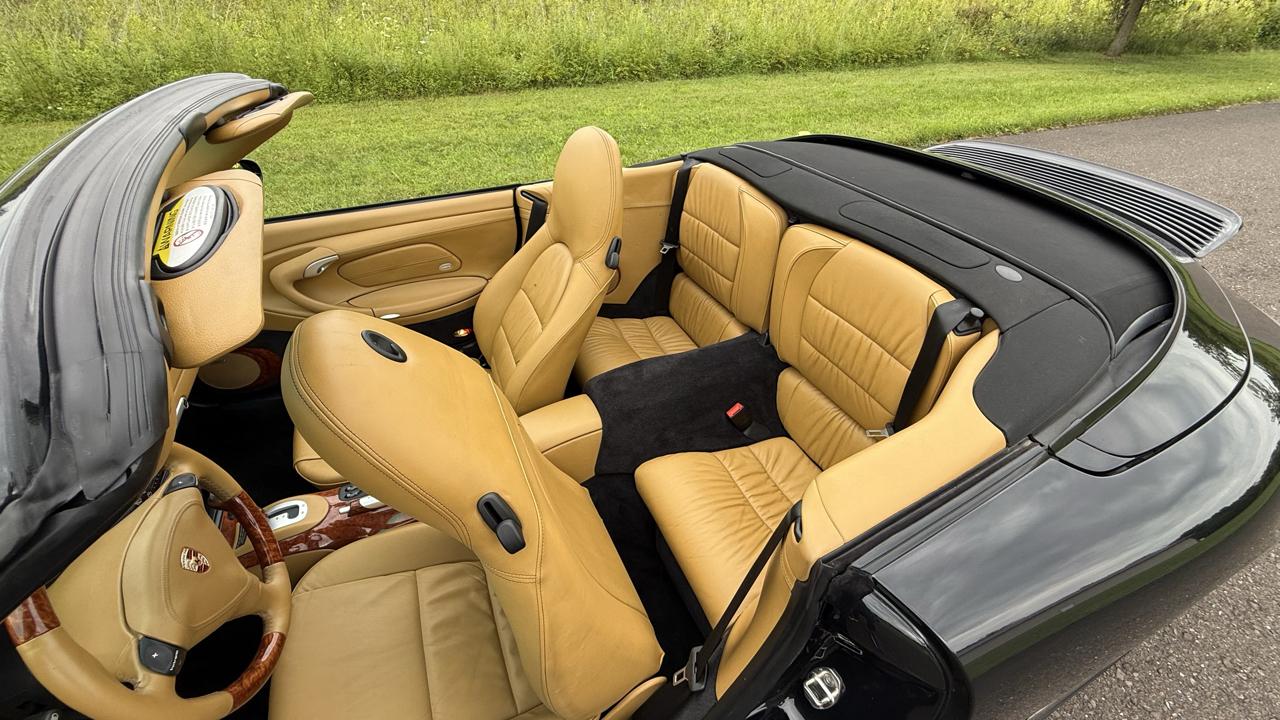 Porsche 911 Carrera 2dr Carrera Cabriolet Tiptronic 2003