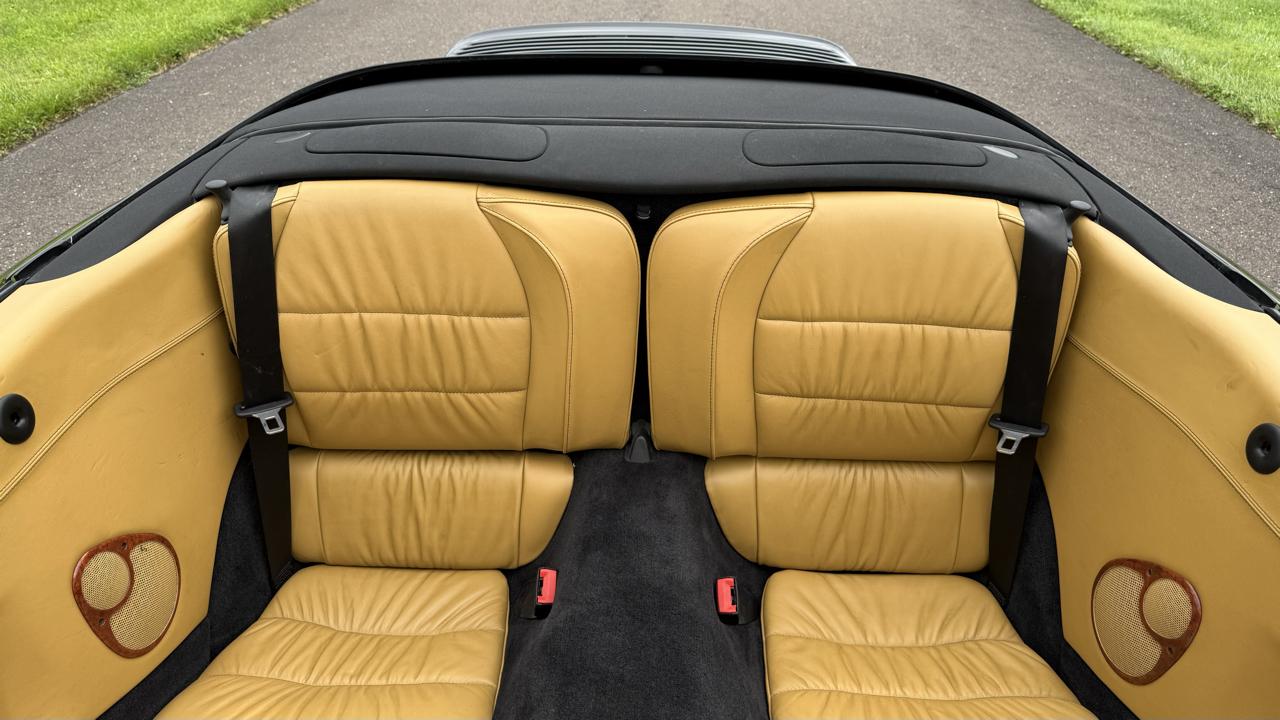 Porsche 911 Carrera 2dr Carrera Cabriolet Tiptronic 2003