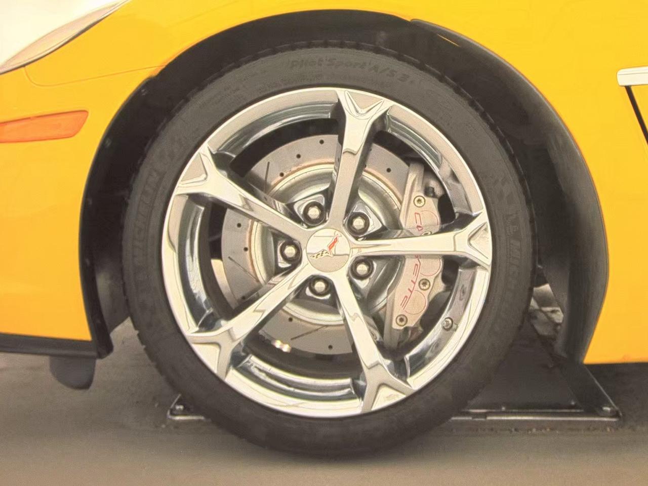 Chevrolet Corvette 2dr Cpe Z16 Grand Sport w/3LT 2010