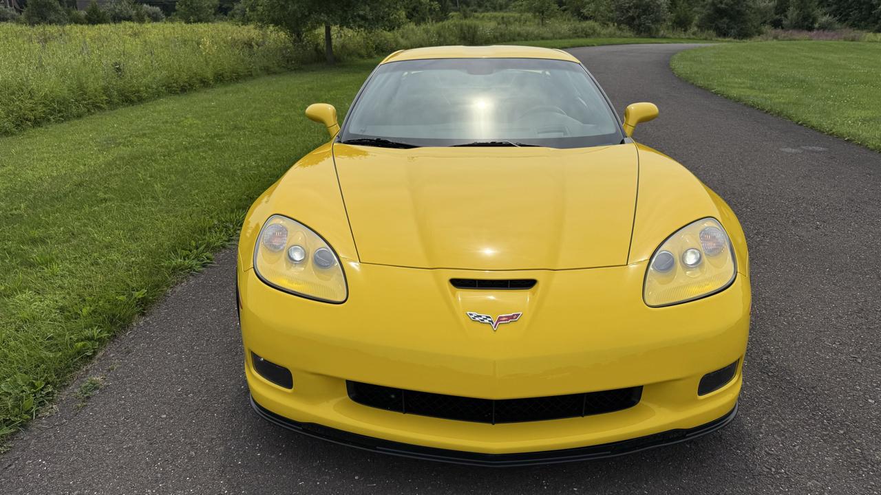 Chevrolet Corvette 2dr Cpe Z16 Grand Sport w/3LT 2010