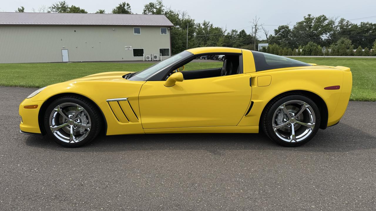 Chevrolet Corvette 2dr Cpe Z16 Grand Sport w/3LT 2010