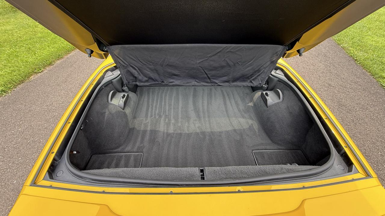 Chevrolet Corvette 2dr Cpe Z16 Grand Sport w/3LT 2010