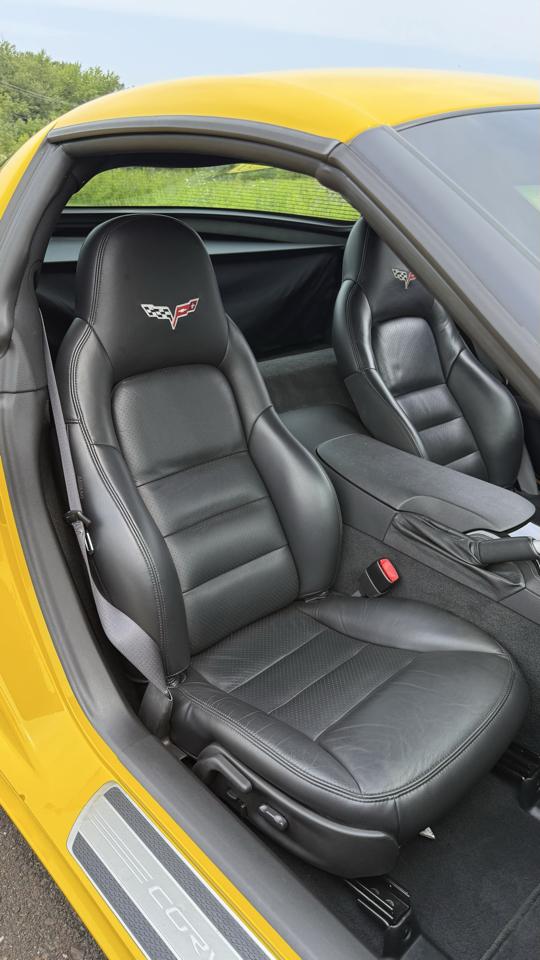 Chevrolet Corvette 2dr Cpe Z16 Grand Sport w/3LT 2010