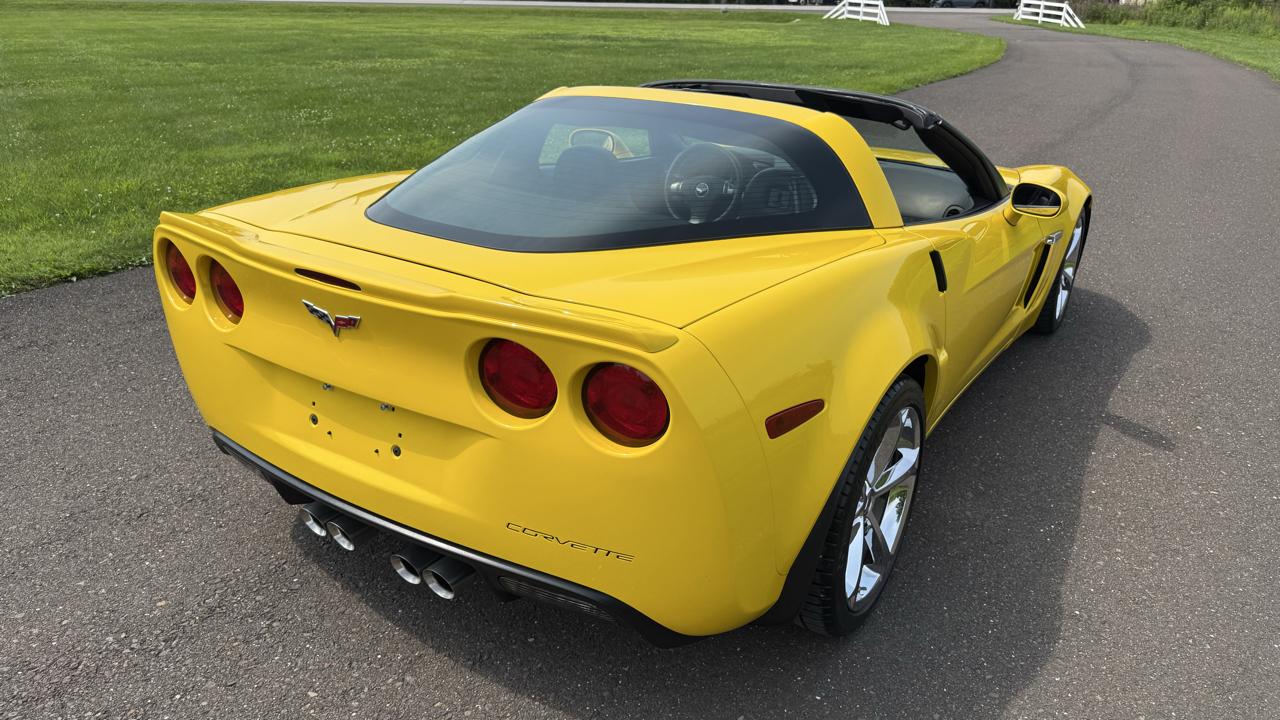Chevrolet Corvette 2dr Cpe Z16 Grand Sport w/3LT 2010