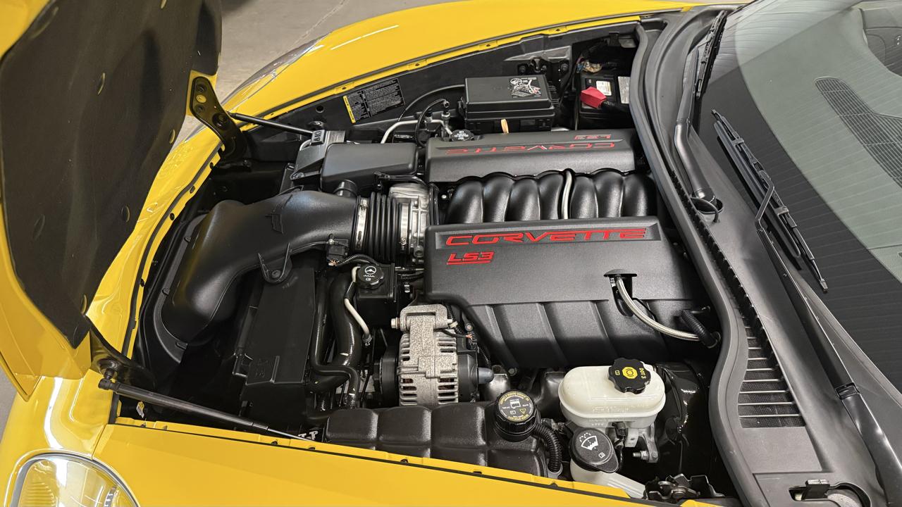 Chevrolet Corvette 2dr Cpe Z16 Grand Sport w/3LT 2010