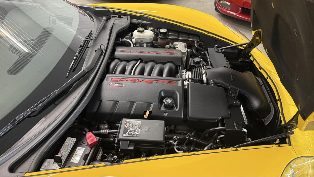 Chevrolet Corvette 2dr Cpe Z16 Grand Sport w/3LT 2010