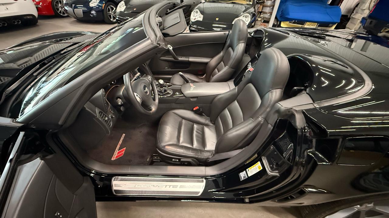 Chevrolet Corvette 2dr Conv Z16 Grand Sport w/3LT 2010