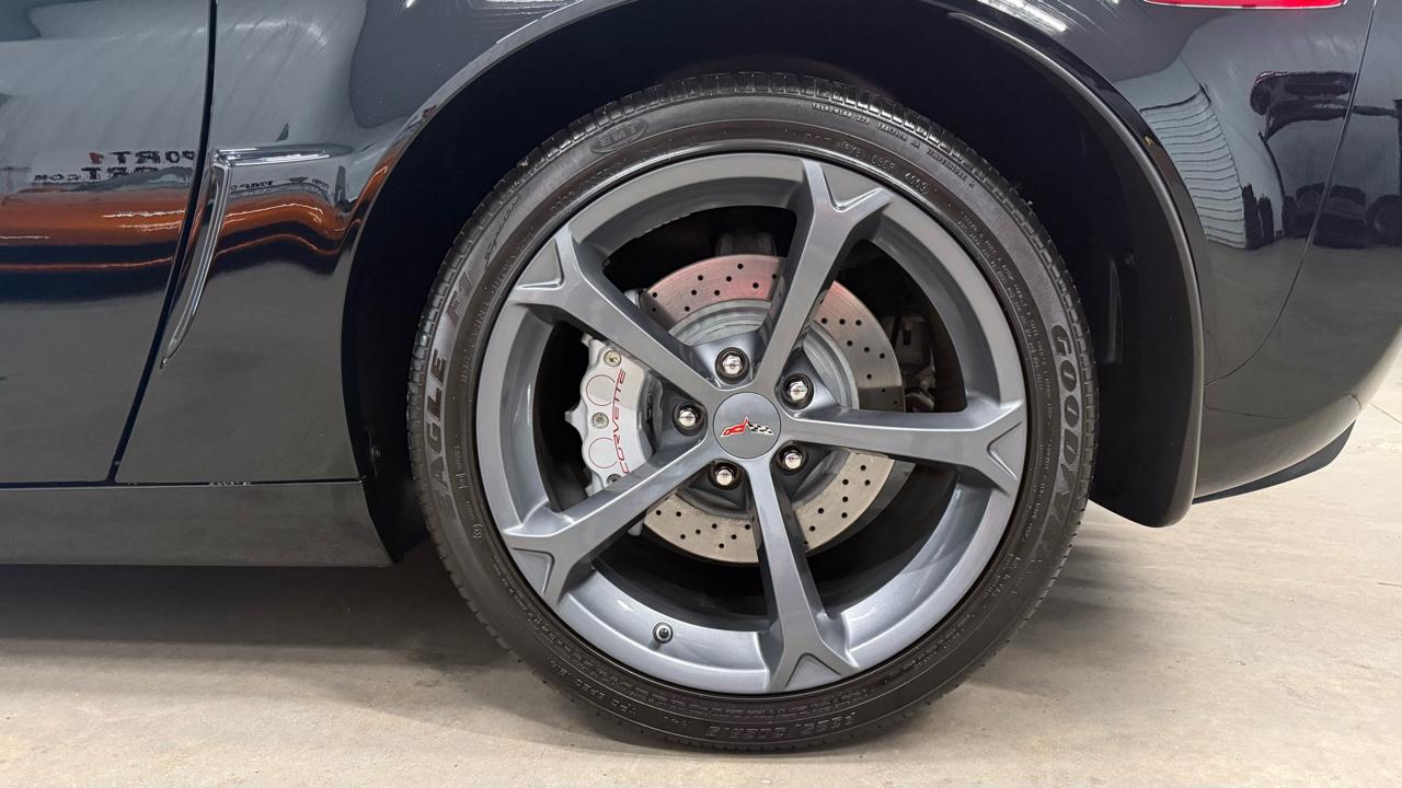 Chevrolet Corvette 2dr Conv Z16 Grand Sport w/3LT 2010