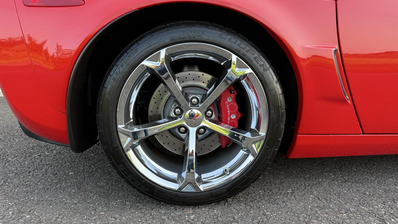 Chevrolet Corvette 2dr Cpe Grand Sport w/2LT 2013