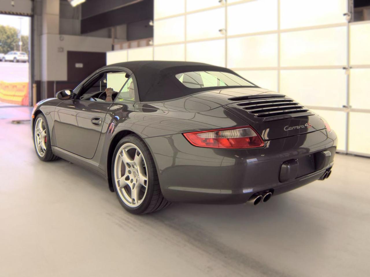 Porsche 911 2dr Cabriolet Carrera 4S 2008