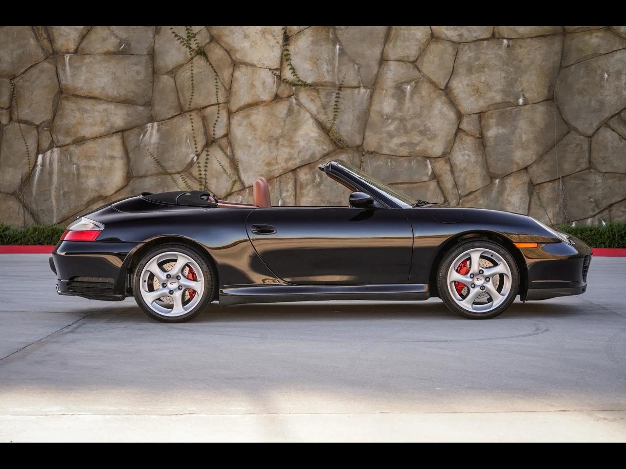 Porsche 911 2dr Cabriolet Carrera 4S 2004