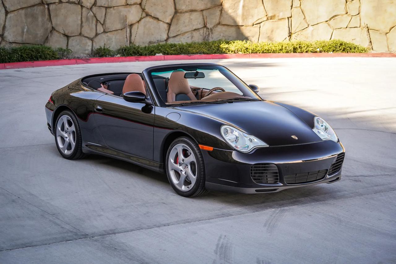 Porsche 911 2dr Cabriolet Carrera 4S 2004