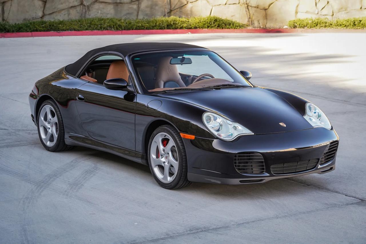 Porsche 911 2dr Cabriolet Carrera 4S 2004