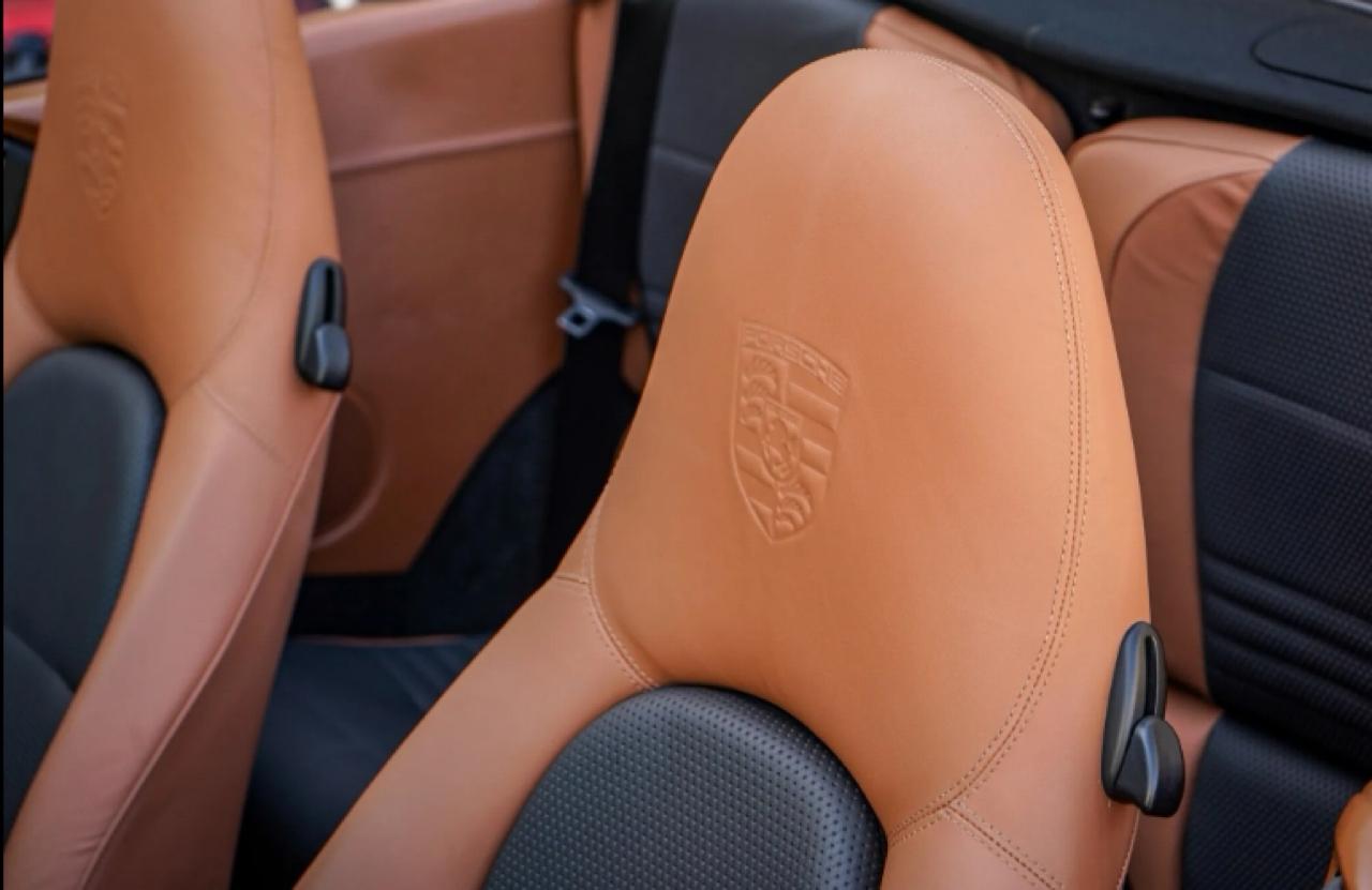 Porsche 911 2dr Cabriolet Carrera 4S 2004