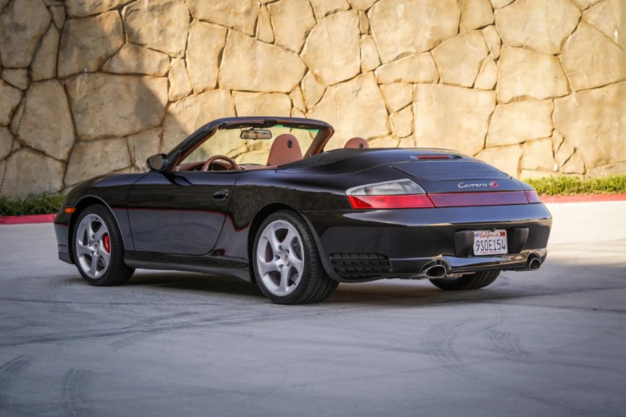 Porsche 911 2dr Cabriolet Carrera 4S 2004