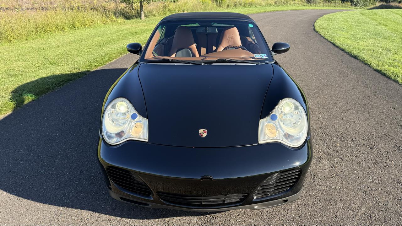 Porsche 911 2dr Cabriolet Carrera 4S 2004