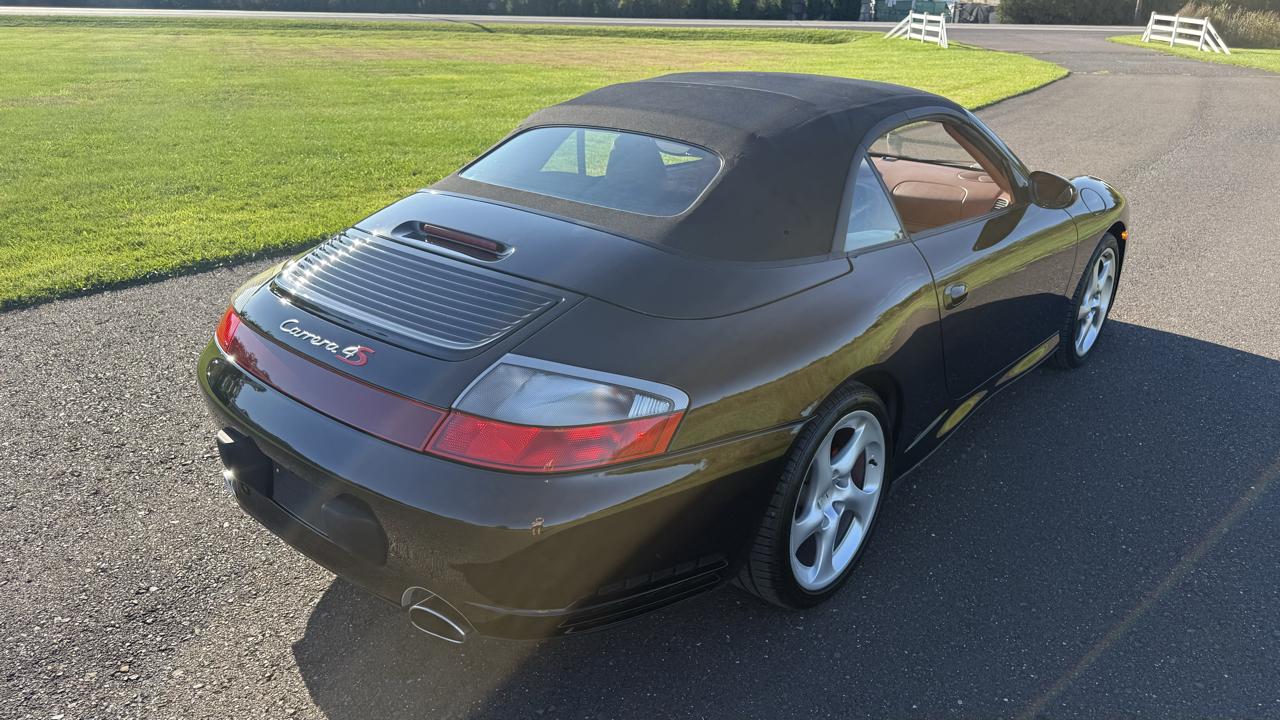 Porsche 911 2dr Cabriolet Carrera 4S 2004