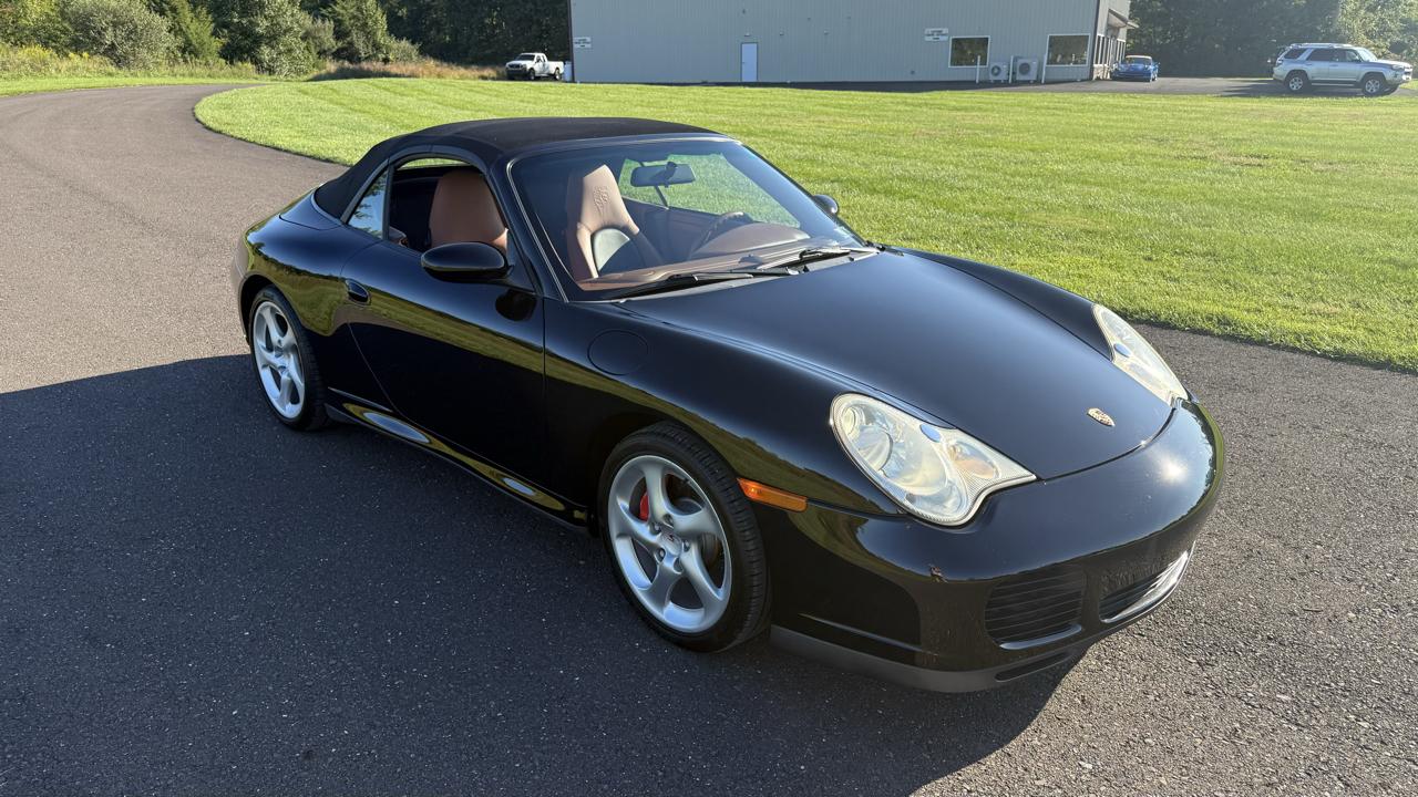 Porsche 911 2dr Cabriolet Carrera 4S 2004
