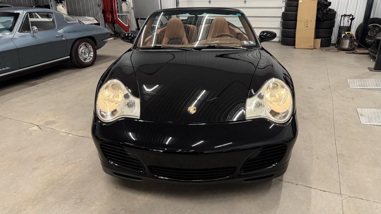 Porsche 911 2dr Cabriolet Carrera 4S 2004